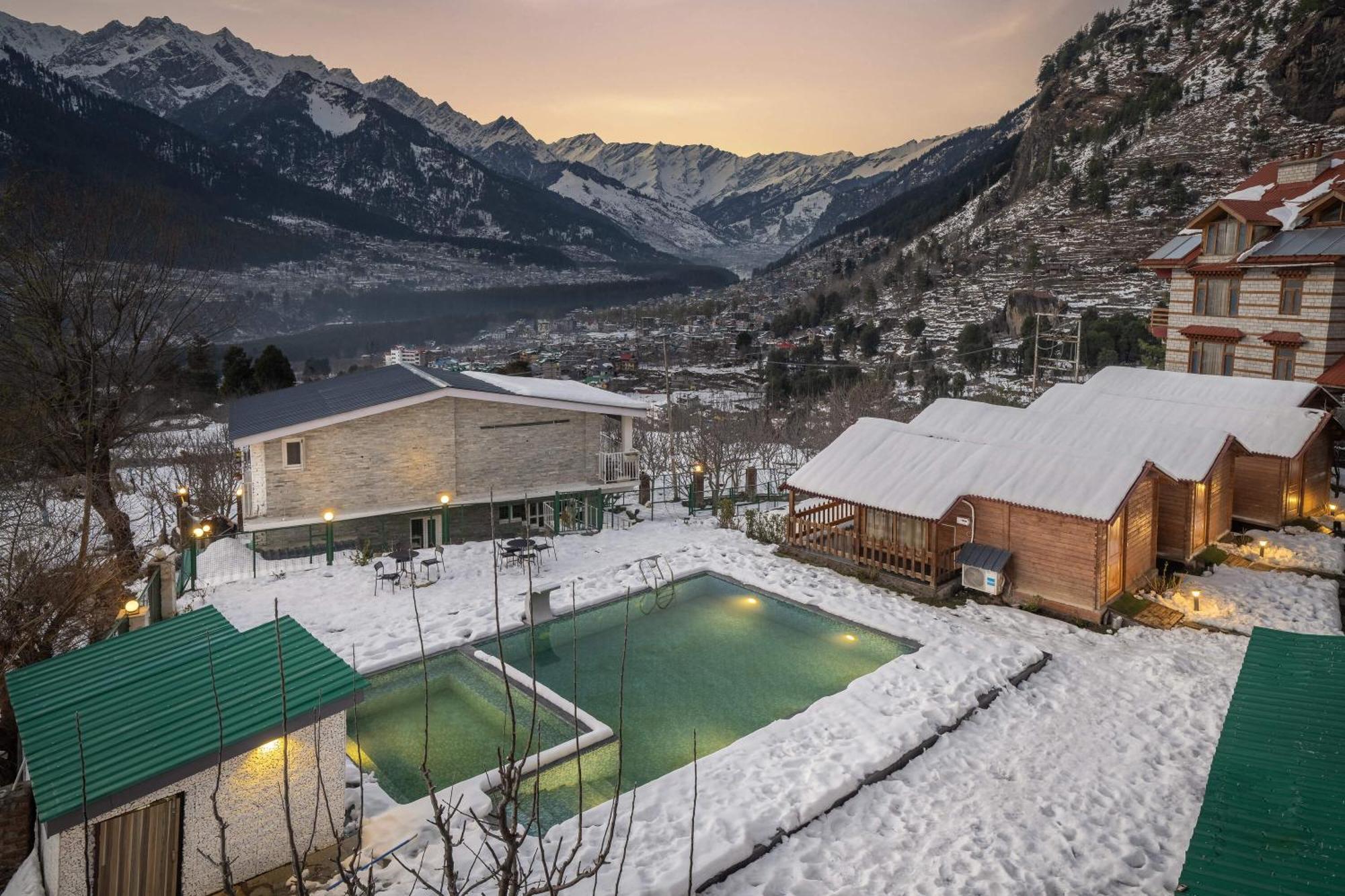 Hotel Echor Himalayan Heights Luxe Manali Exterior foto