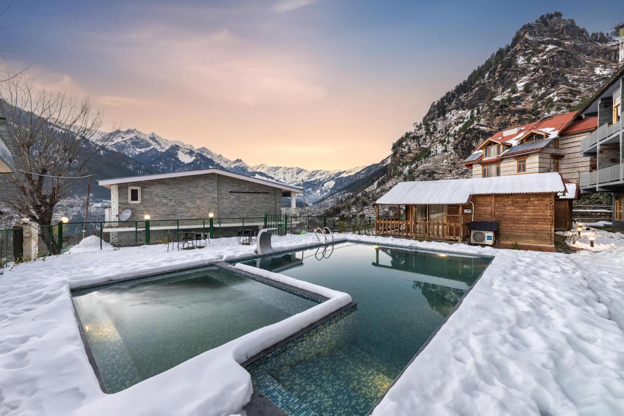 Hotel Echor Himalayan Heights Luxe Manali Exterior foto